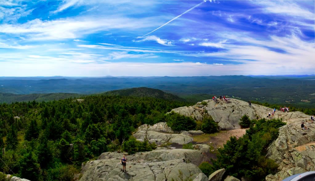 IMAGE: http://i252.photobucket.com/albums/hh2/Coppatop85/Mt%20Kearsarge/KearsargePano2.jpg