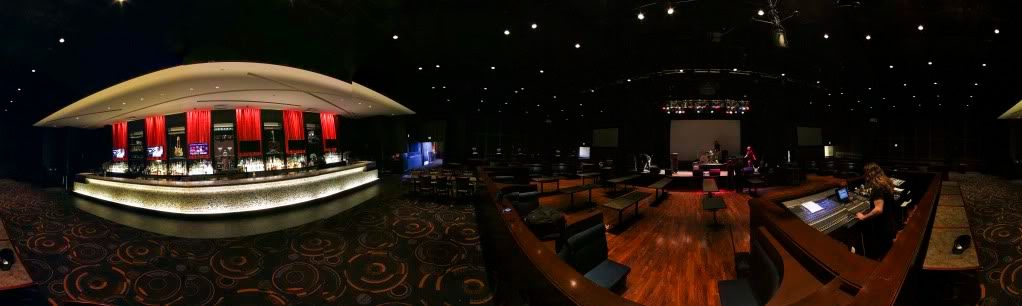 IMAGE: http://i252.photobucket.com/albums/hh2/Coppatop85/ShowcaseTestsmall.jpg