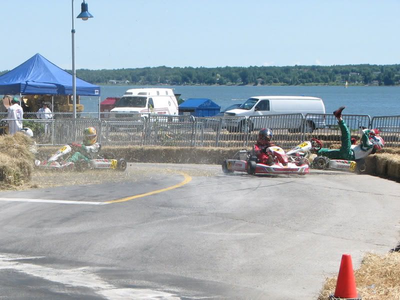 IMAGE: http://i252.photobucket.com/albums/hh26/Daniel2000/Karting%20crash/IMG_5587.jpg