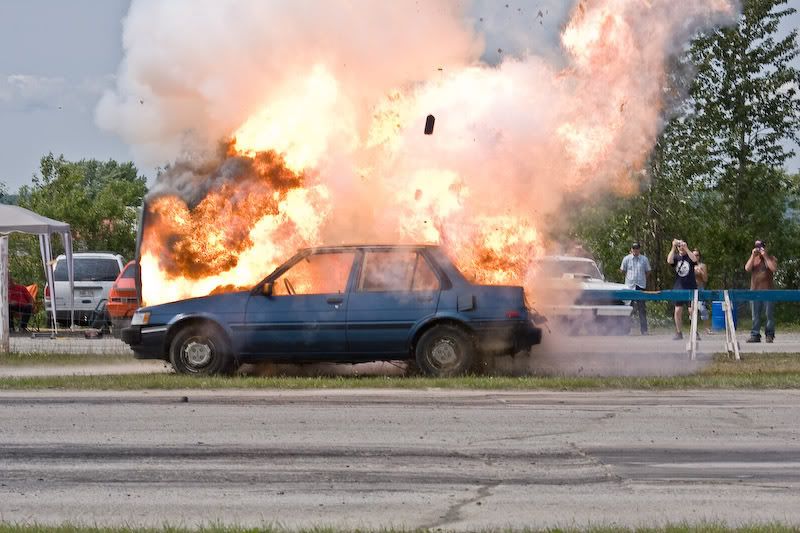 IMAGE: http://i252.photobucket.com/albums/hh26/Daniel2000/cars/_MG_1377.jpg