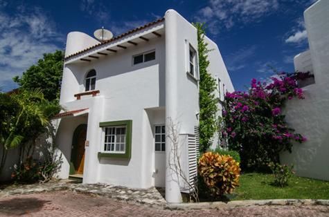 Playacar Real Estate for Sale: Live life Grand Style at Villa Mayamar Playacar Real Estate for Sale: Live life Grand Style at Villa Mayamar