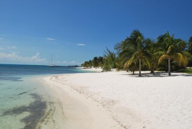 Isla Mujeres Travel Information