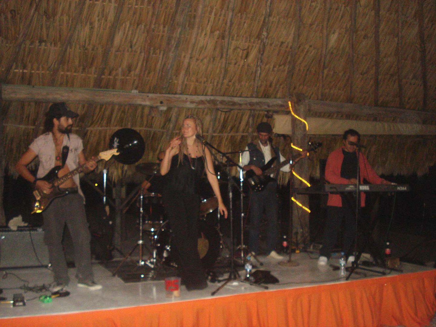 Natalie and the Foxes in Akumal