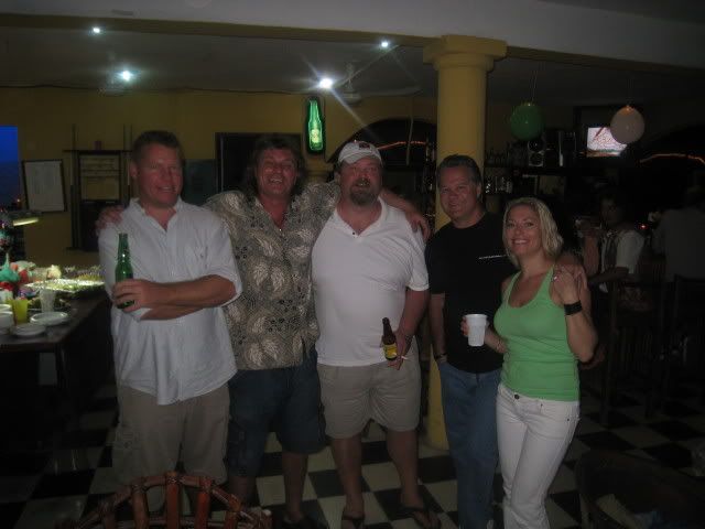 Mom's Bar in Playa del Carmen Mom's Bar in Playa del Carmen