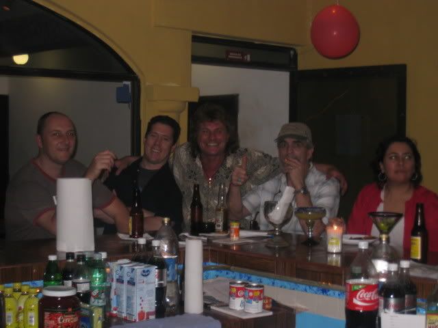 Mom's Bar in Playa del Carmen Mom's Bar in Playa del Carmen