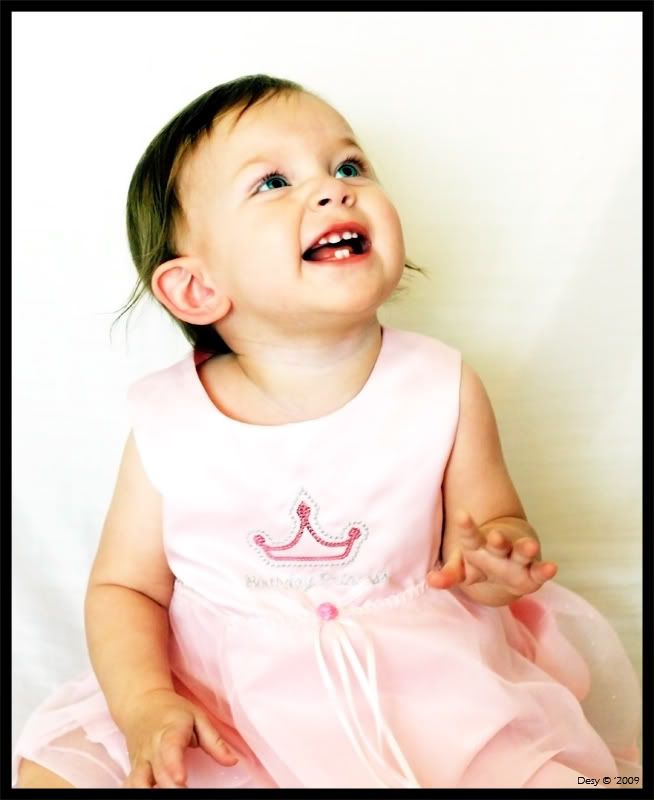 IMAGE: http://i252.photobucket.com/albums/hh29/aschen_engel3/3-4-09/Picture071-2.jpg