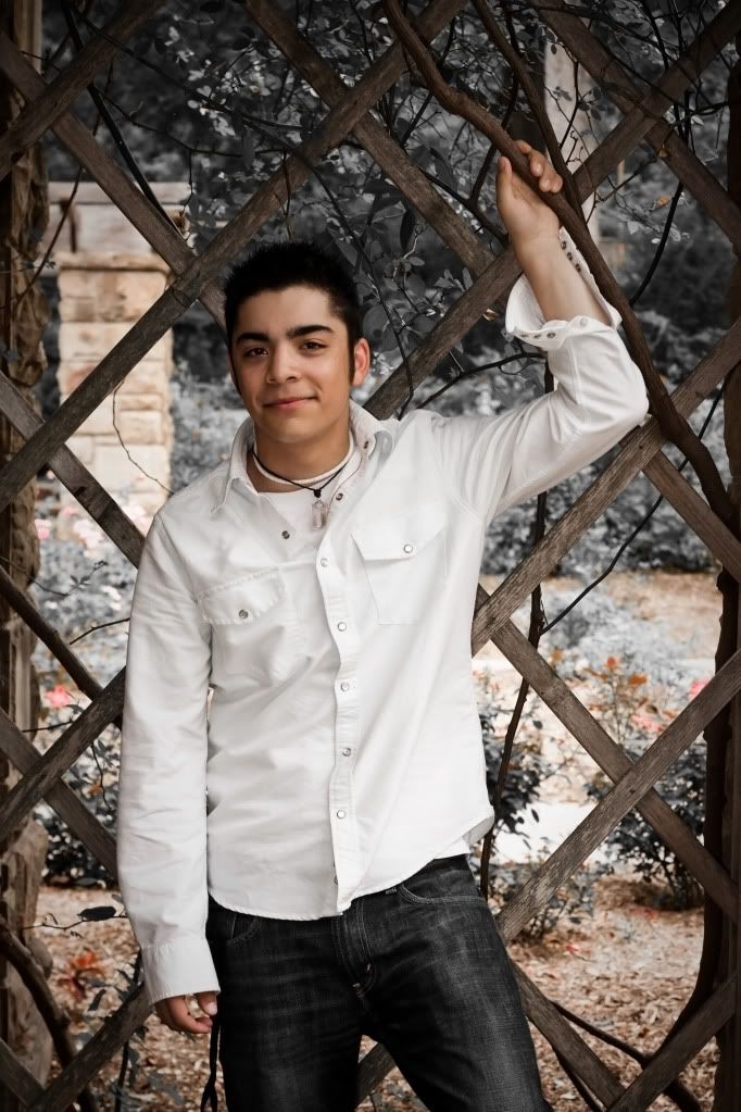 IMAGE: http://i252.photobucket.com/albums/hh29/aschen_engel3/IMG_2089-3.jpg