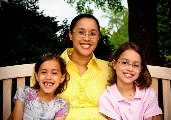 IMAGE: http://i252.photobucket.com/albums/hh29/aschen_engel3/The%20Belew%20Shoot/IMG_1541-1.jpg