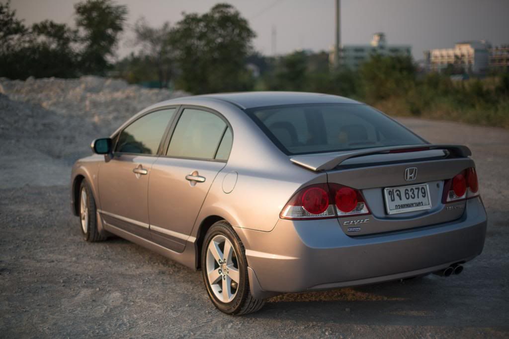 ----->ขาย Honda Civic 1.8E AT(AS)VTEC สีเทา ปี 2007 ลดราคาแล้วว!!<-----