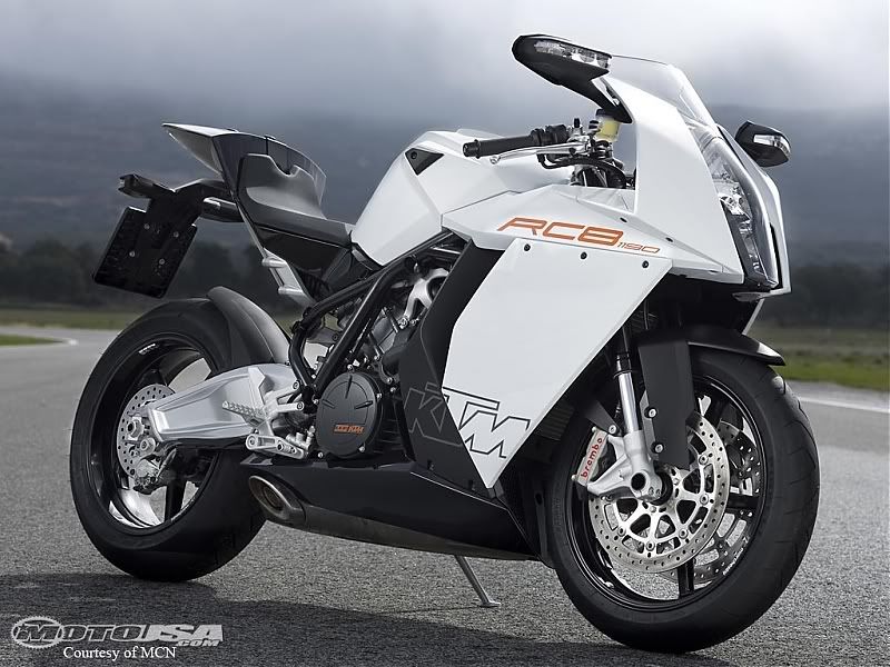 KTM RC8 in White.