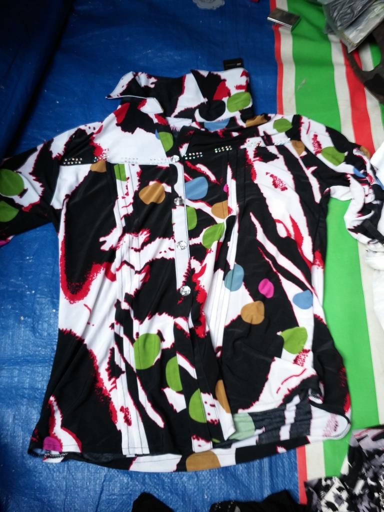 Cần thanh lý lô áo HồngKong (~2000 cái) giá sỉ TPHCM Q8 có hình thật - 3