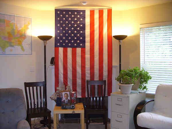 2UHFlag.jpg