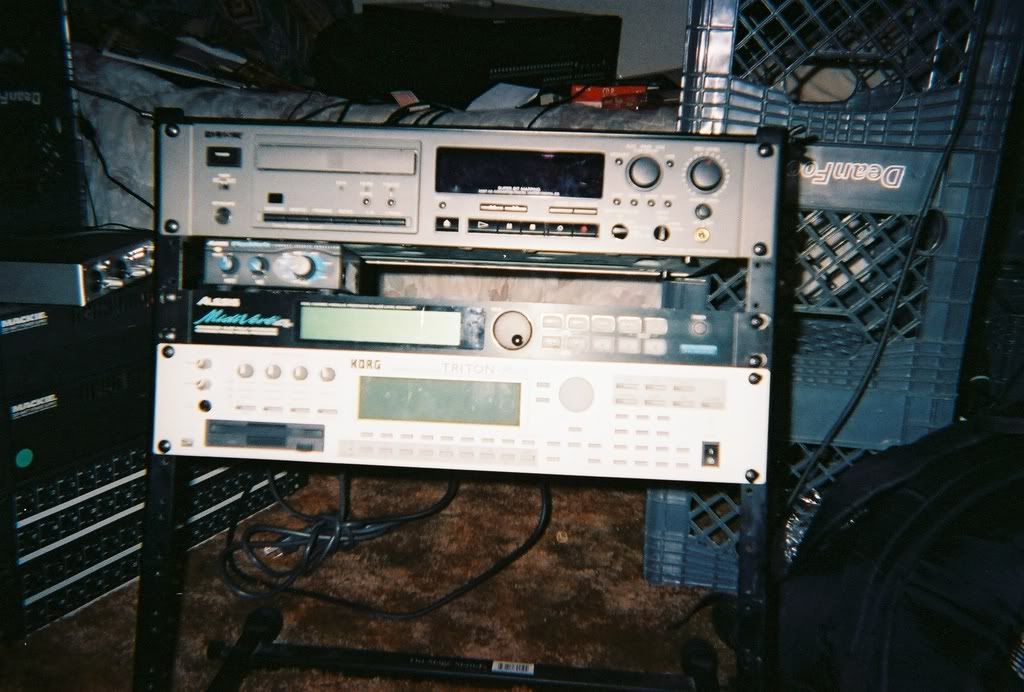402035-R1-18-7_019.jpg
