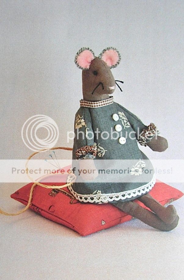 Bitty Mouse Pincushion Sewing Craft Pattern